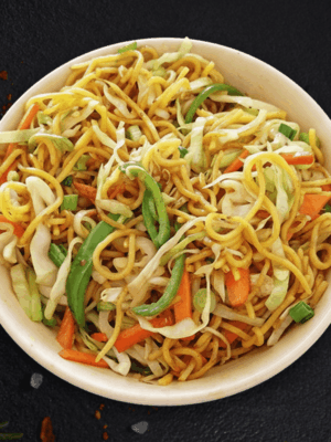 Vegetable Hakka Noodles (Thin)